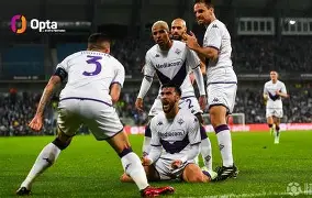 热门球队连胜被终结强队陷入苦战中