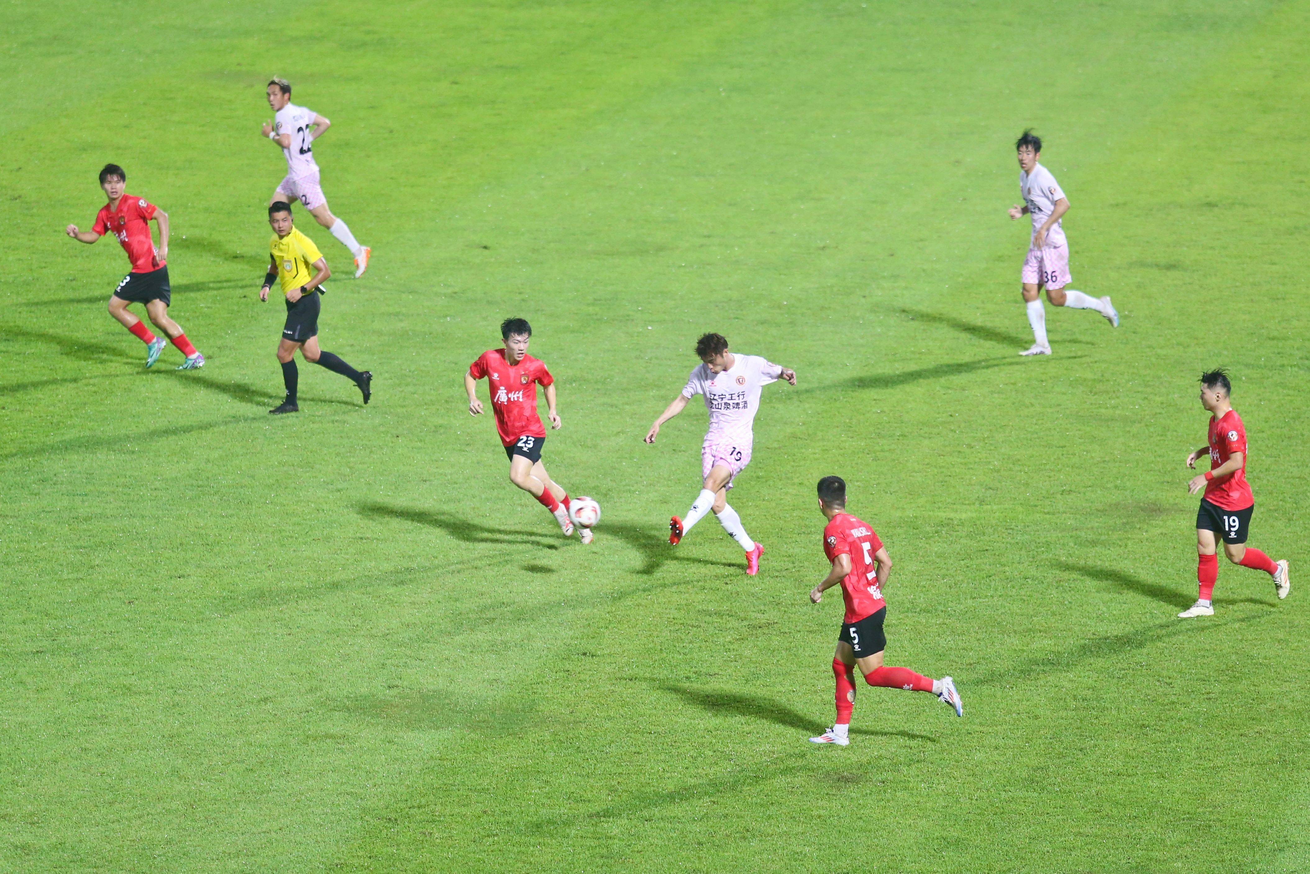 昔日铁卫复出补强恒大迎战亚冠,布局劳棋 昔日铁卫复出补强恒大迎战亚冠,布局劳棋