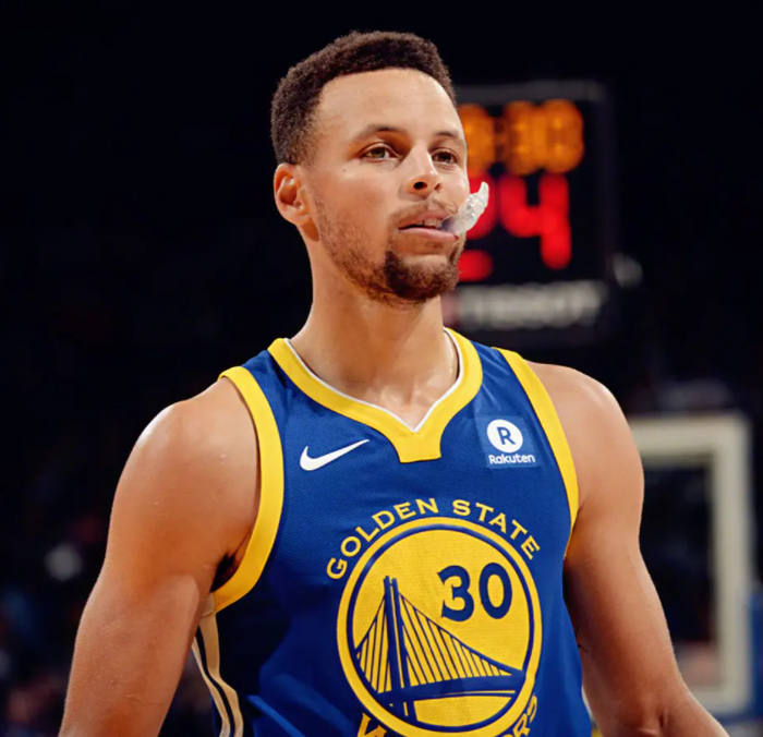 球员坠马三个月无术后复出，篮球运动员生涯岌岌可危的简单介绍