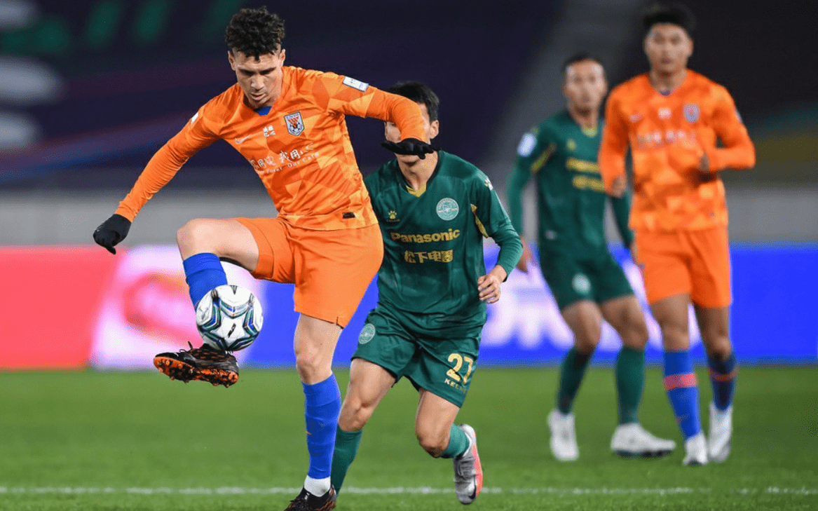 鲁能客场拿下绿城，摆脱连败低迷