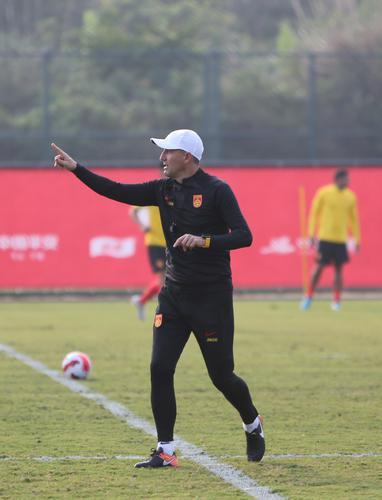 包含沈务队主帅力争胜利，鼓舞士气备战的词条